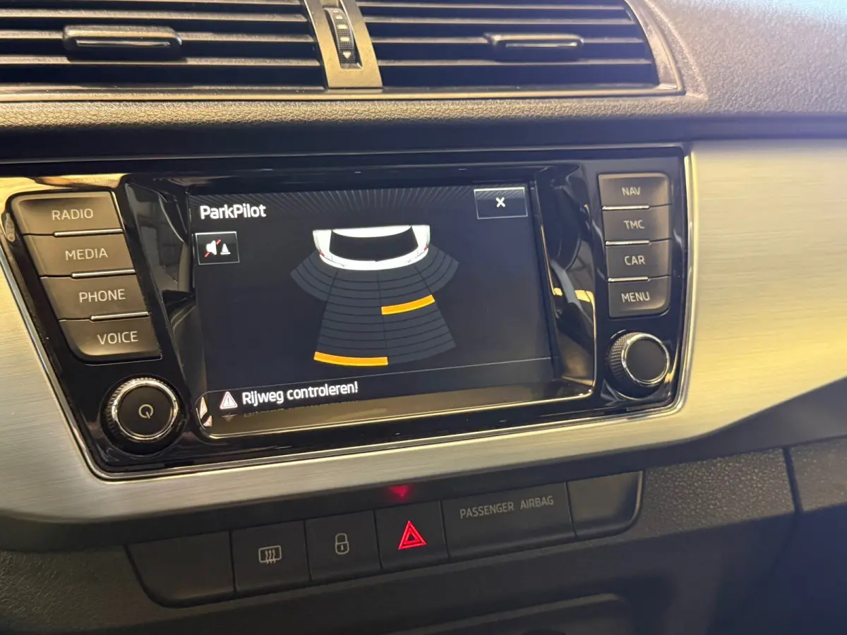 1.4 TDI Ambition Businessline Pro Navi Airco Cruise Pdc Nieuwe Apk