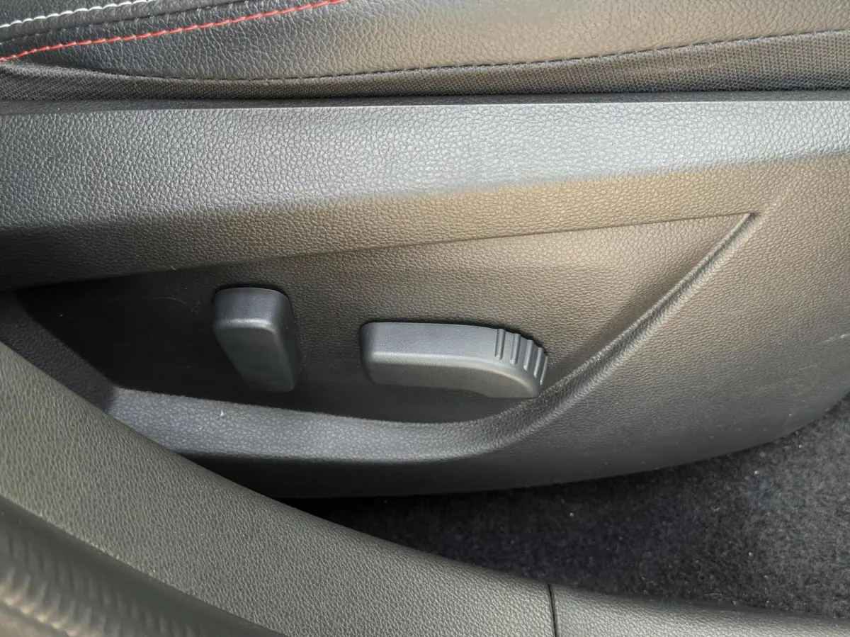 1.6 Hybrid 145 R.S. Line | Pano | leder | cam