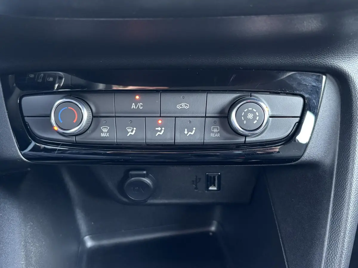 1.2 100pk Edition | 1ste eigenaar | Apple CarPlay/Android | Airco | Cruise Control | Isofix