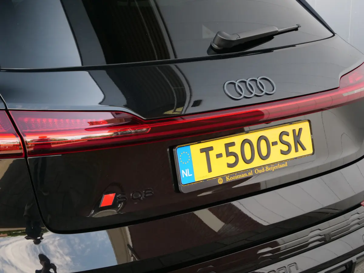 S quattro SQ8 115 kWh 504 Pk Automaat Navi / DAB / Leer / Pano-dak / Luchtvering / 21 inch / SOH 98 %