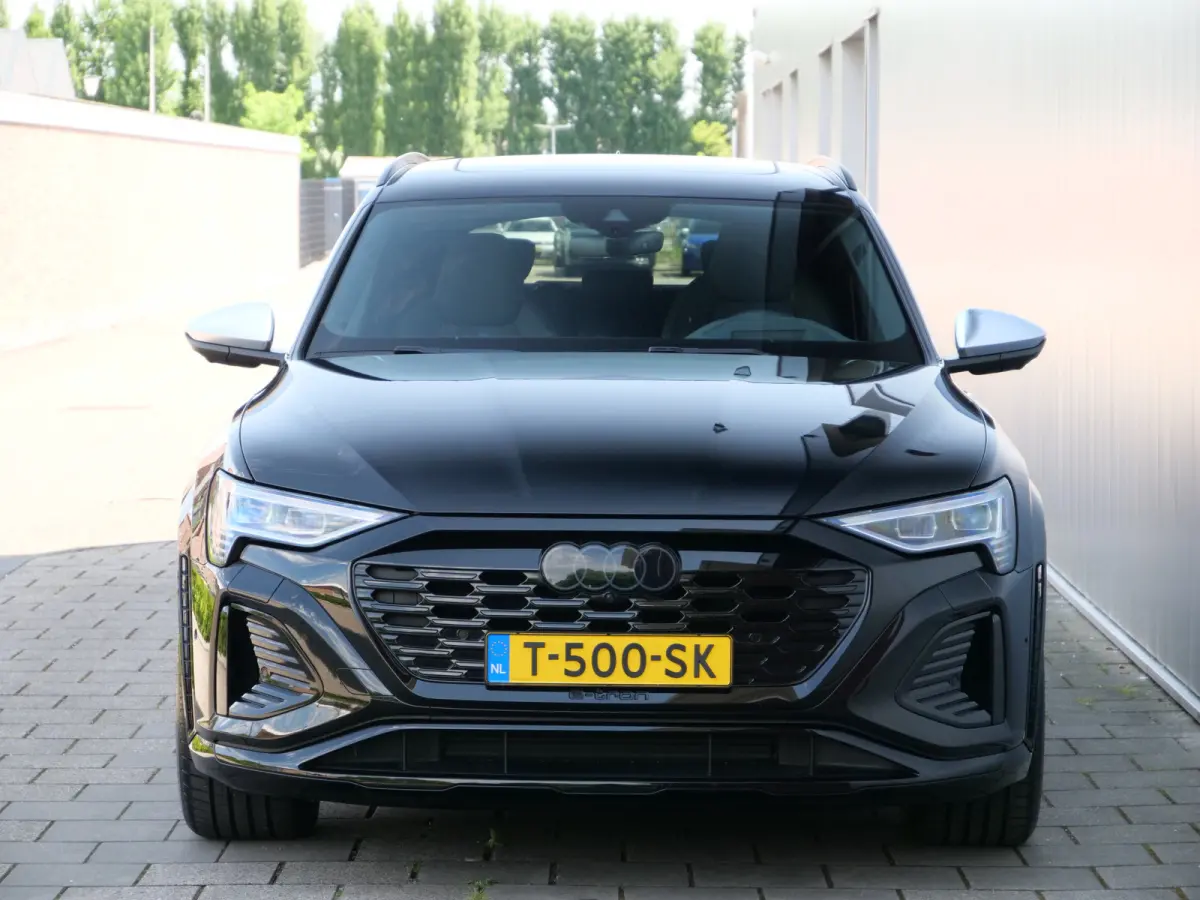 S quattro SQ8 115 kWh 504 Pk Automaat Navi / DAB / Leer / Pano-dak / Luchtvering / 21 inch / SOH 98 %