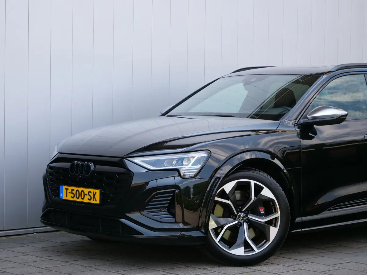 S quattro SQ8 115 kWh 504 Pk Automaat Navi / DAB / Leer / Pano-dak / Luchtvering / 21 inch / SOH 98 %