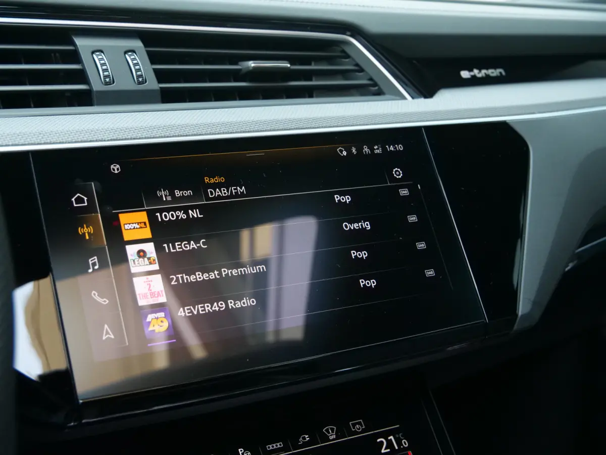 S quattro SQ8 115 kWh 504 Pk Automaat Navi / DAB / Leer / Pano-dak / Luchtvering / 21 inch / SOH 98 %