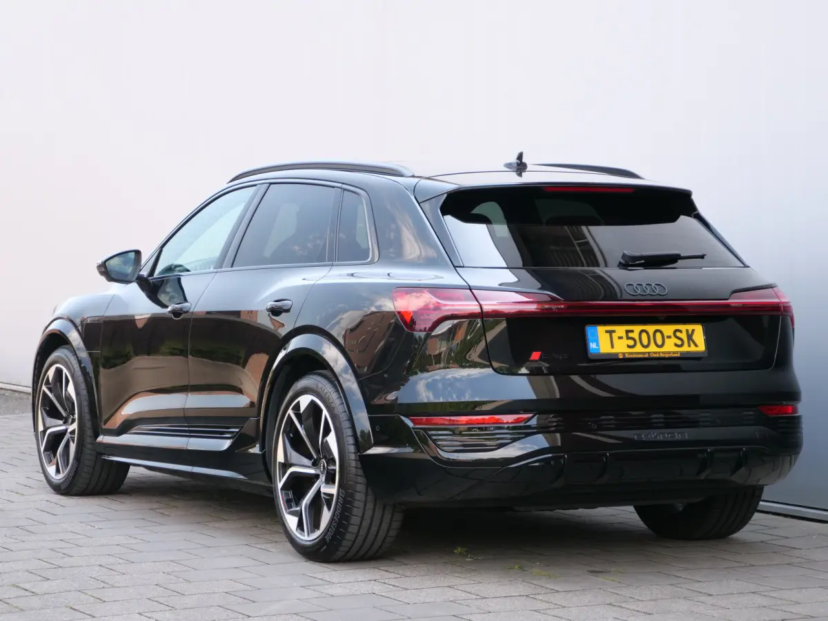 S quattro SQ8 115 kWh 504 Pk Automaat Navi / DAB / Leer / Pano-dak / Luchtvering / 21 inch / SOH 98 %