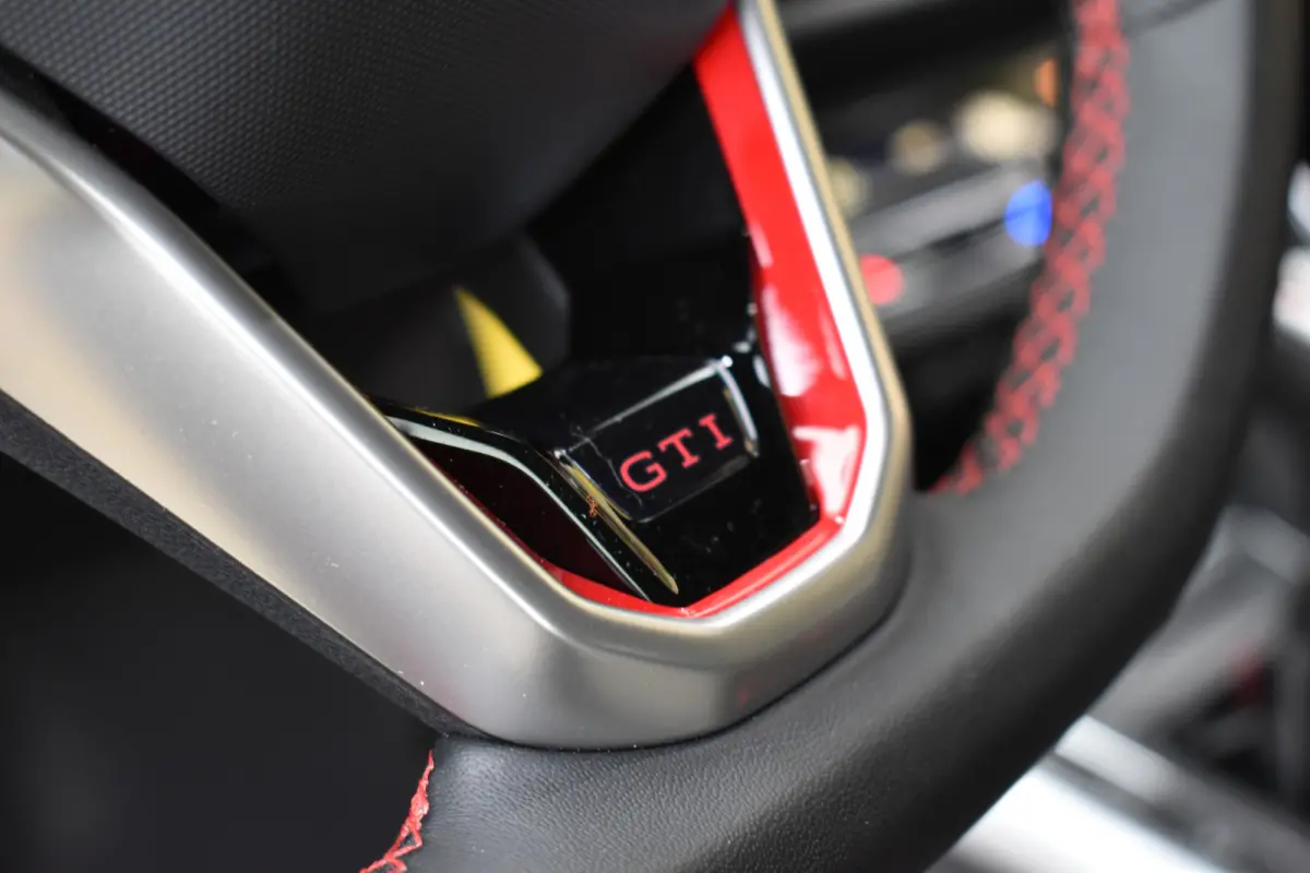 2.0 TSI GTI TSI 210PK DSG GTI-SPORT IQ-LIGHT/PDC/CARPLAY  ***