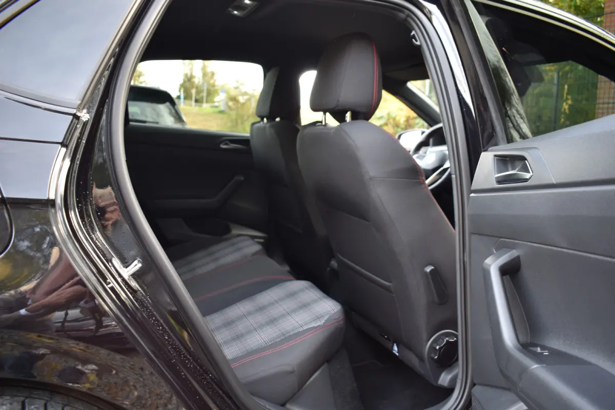 2.0 TSI GTI TSI 210PK DSG GTI-SPORT IQ-LIGHT/PDC/CARPLAY  ***