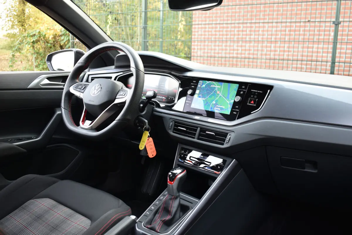 2.0 TSI GTI TSI 210PK DSG GTI-SPORT IQ-LIGHT/PDC/CARPLAY  ***