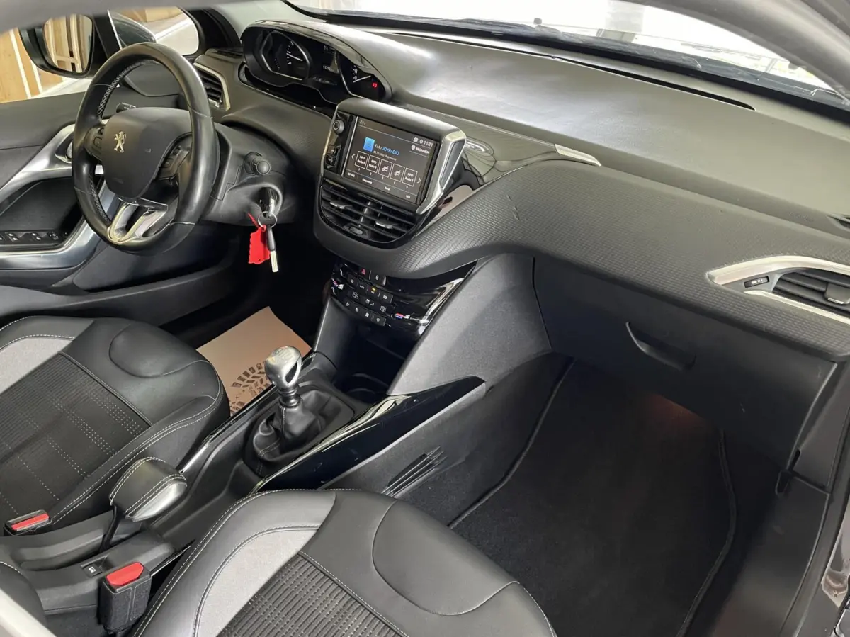 1.2 PureTech Allure 2019 pano clima cruise