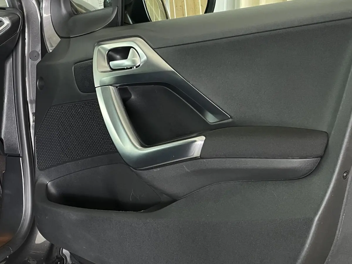 1.2 PureTech Allure 2019 pano clima cruise