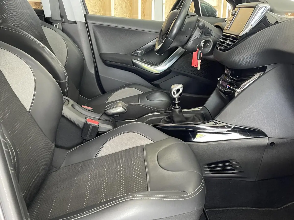 1.2 PureTech Allure 2019 pano clima cruise