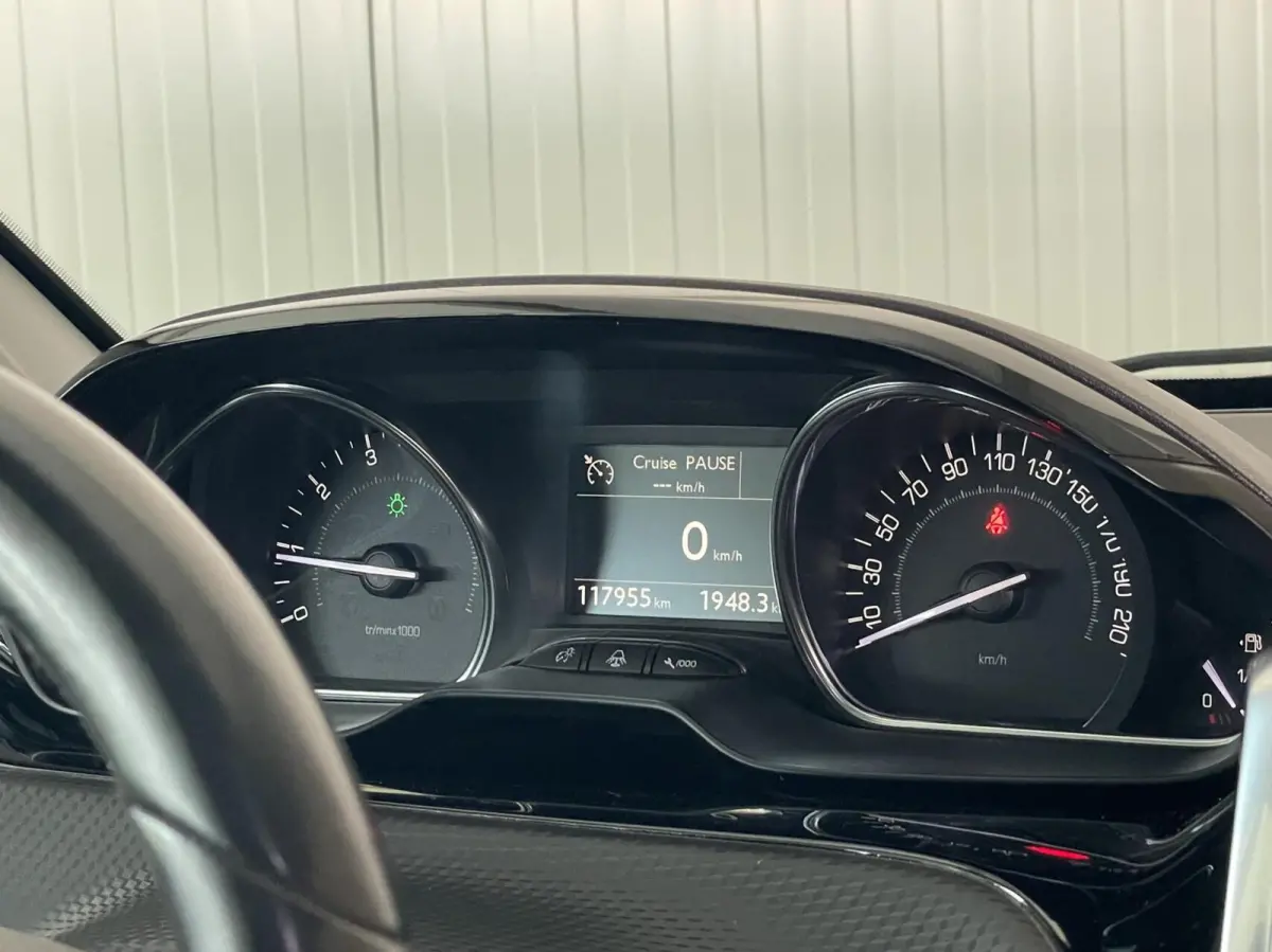 1.2 PureTech Allure 2019 pano clima cruise
