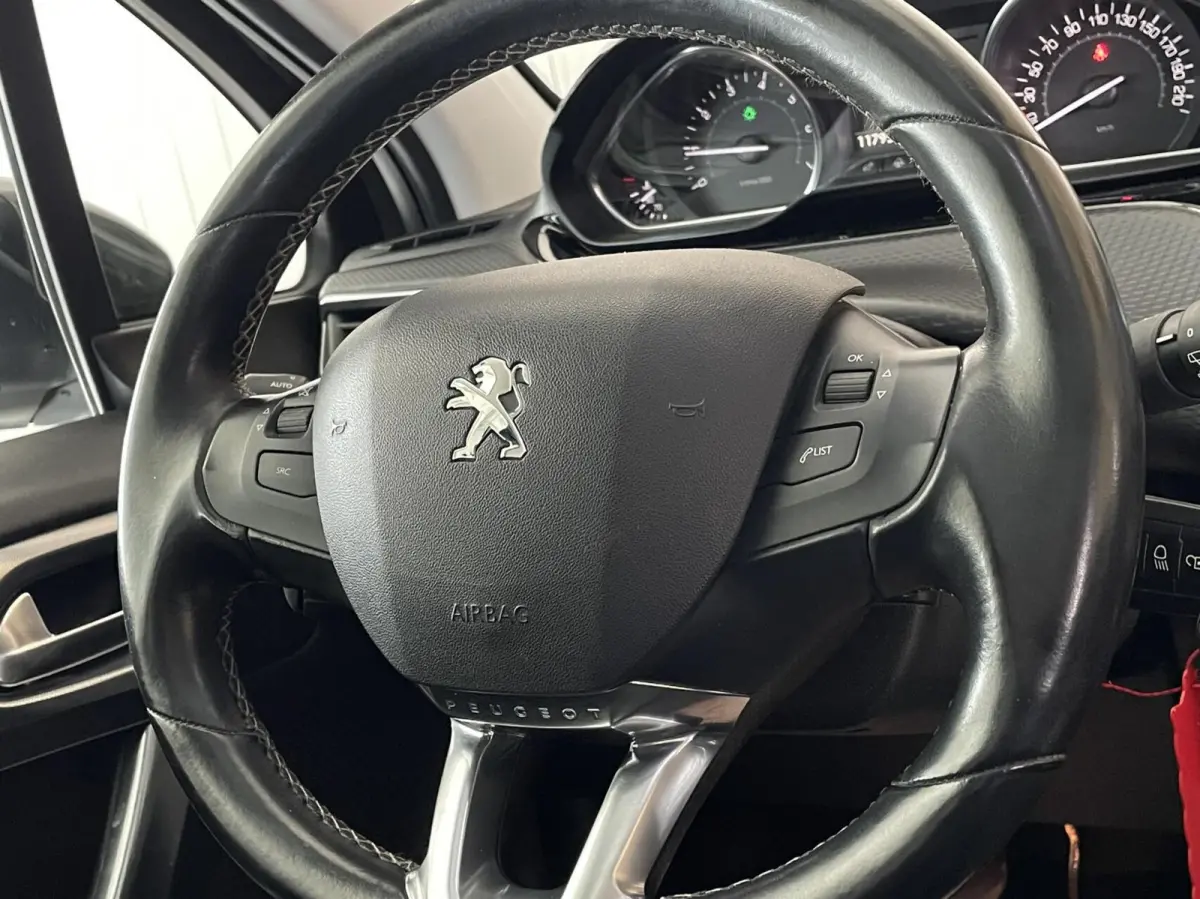 1.2 PureTech Allure 2019 pano clima cruise