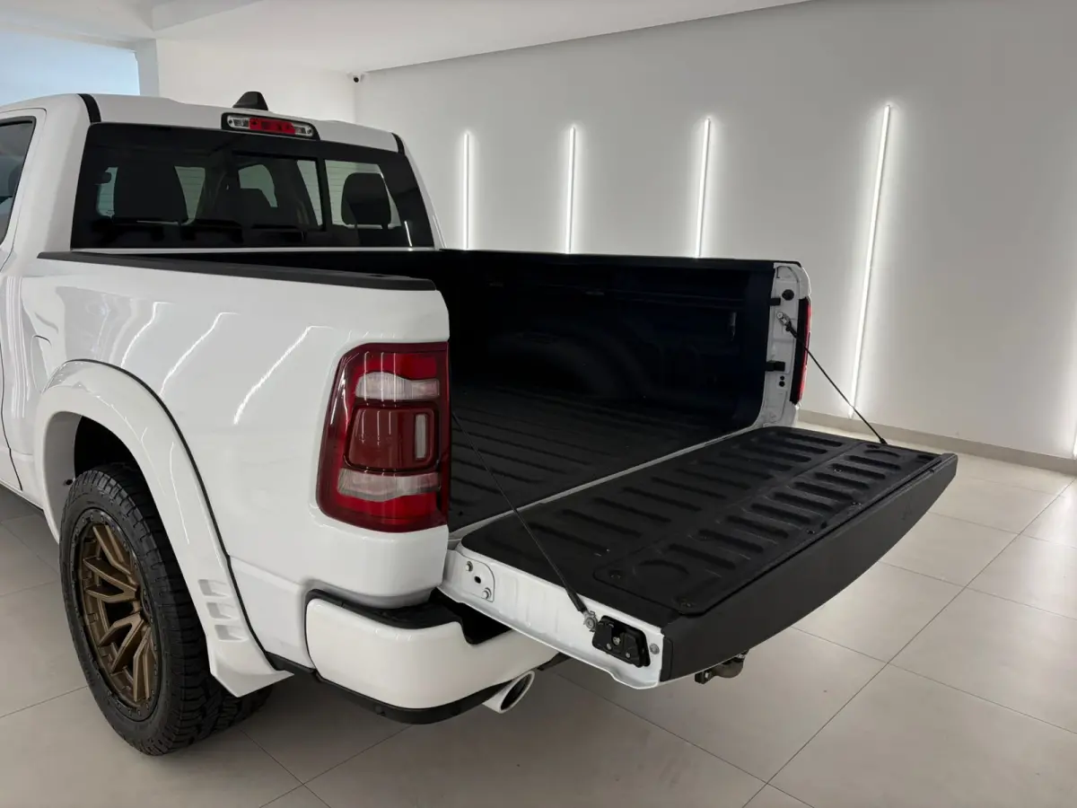 1500 5.7 V8 Widebody Full Options incl LPG deksel BLACK FRIDAY DEAL! White Edition