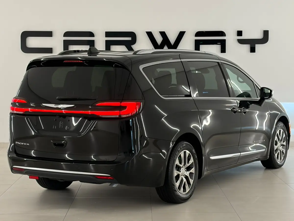 Pacifica 3.6 V6 Hybride Pinnacle Nieuw