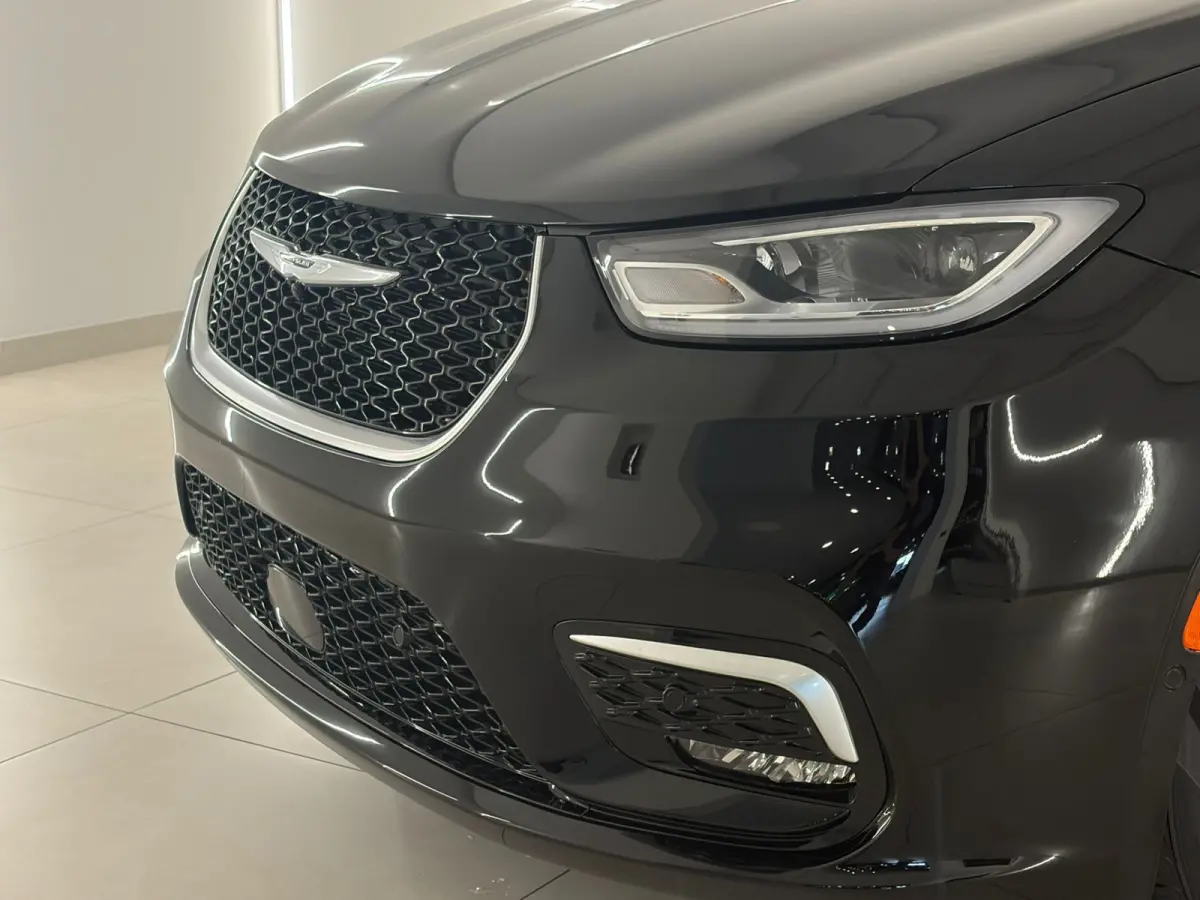 Pacifica 3.6 V6 Hybride Pinnacle Nieuw