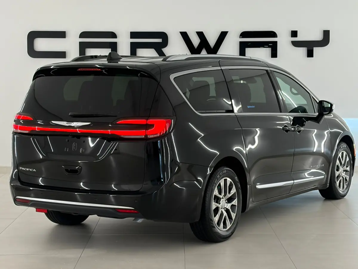Pacifica 3.6 V6 Hybride Pinnacle Nieuw