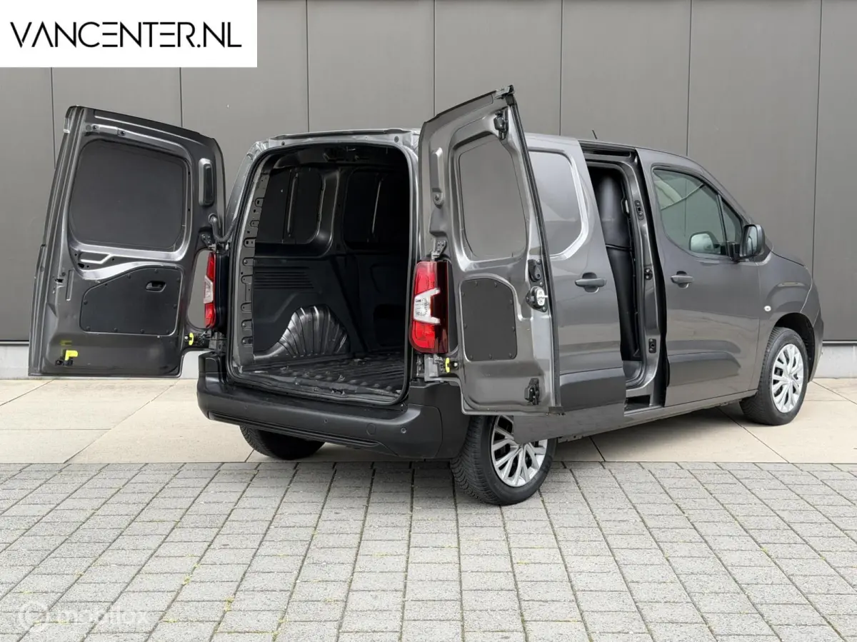1.2 131PK BENZINE EAT8 Automaat Carplay