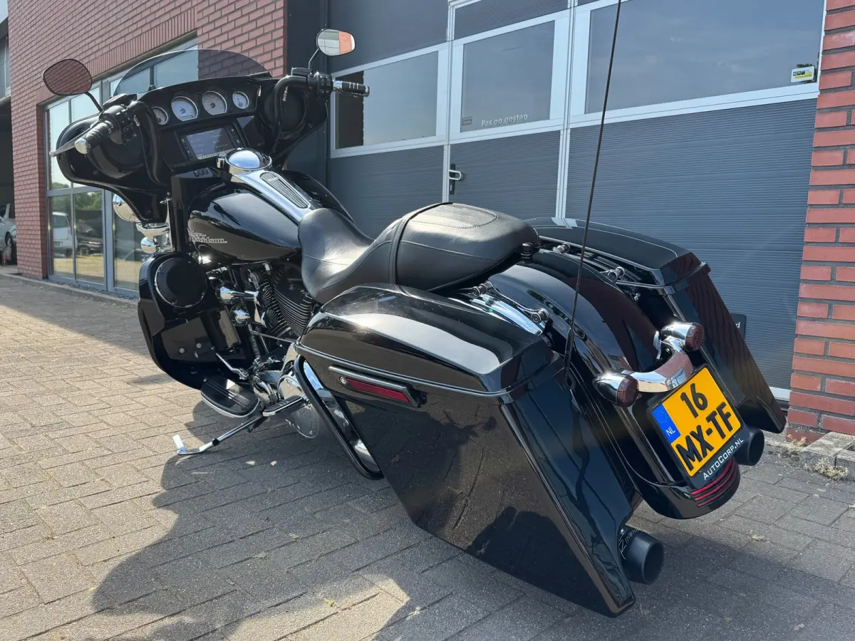 Tour Rinehart