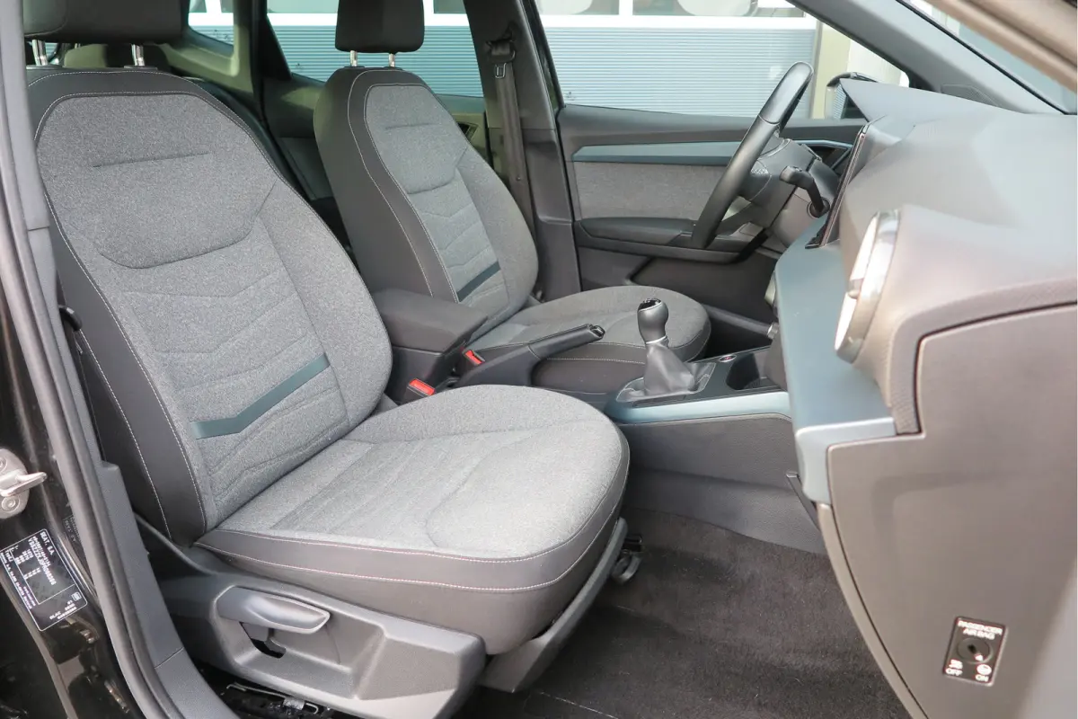 1.0 TSI 70KW 95PK Xperience Connect, ,Led Matrix , Virtual cockpit, Keyless, Adaptive cruise, PDC, 18" LMV Navi,App / smartlink , Bleutooth , DAB+ etc. Dealer onderhouden . *1ste Eigenaar*