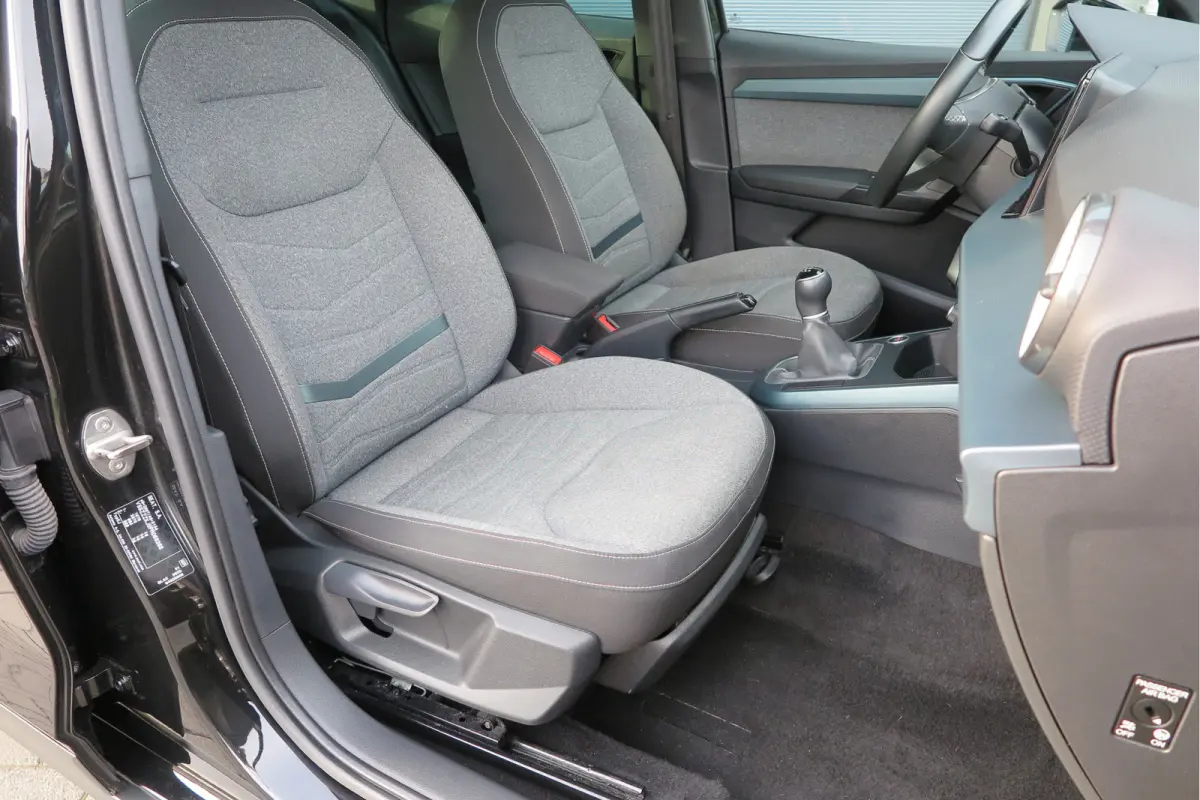 1.0 TSI 70KW 95PK Xperience Connect, ,Led Matrix , Virtual cockpit, Keyless, Adaptive cruise, PDC, 18" LMV Navi,App / smartlink , Bleutooth , DAB+ etc. Dealer onderhouden . *1ste Eigenaar*