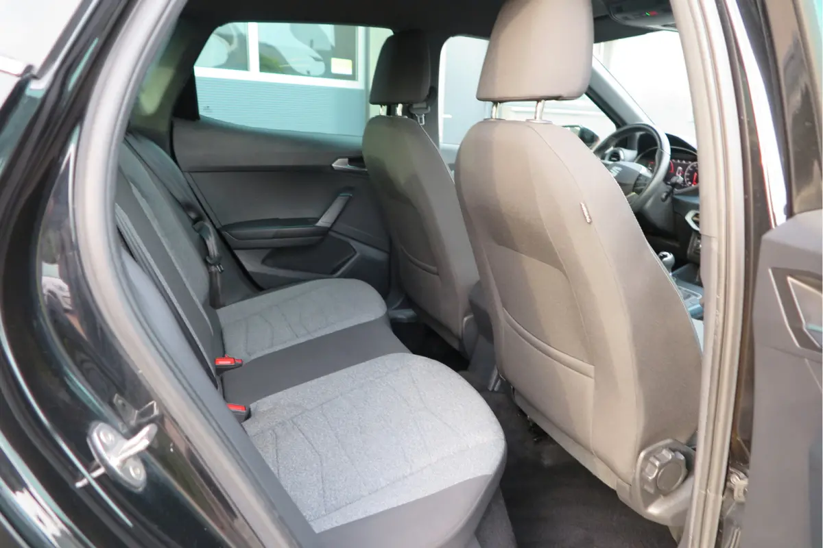 1.0 TSI 70KW 95PK Xperience Connect, ,Led Matrix , Virtual cockpit, Keyless, Adaptive cruise, PDC, 18" LMV Navi,App / smartlink , Bleutooth , DAB+ etc. Dealer onderhouden . *1ste Eigenaar*