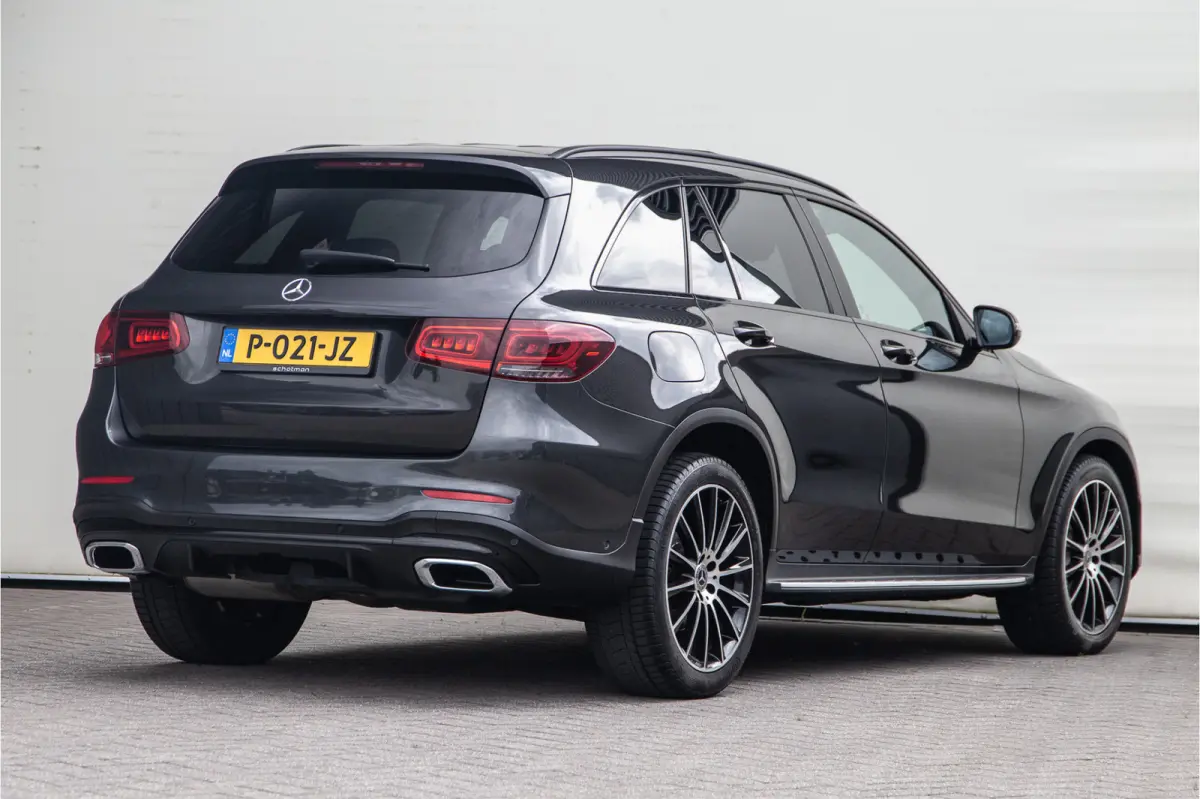 300d 4MATIC Premium AMG, Distronic, Pano, Trekhaak, Digital Cockpit, Nightpakket, Facelift
