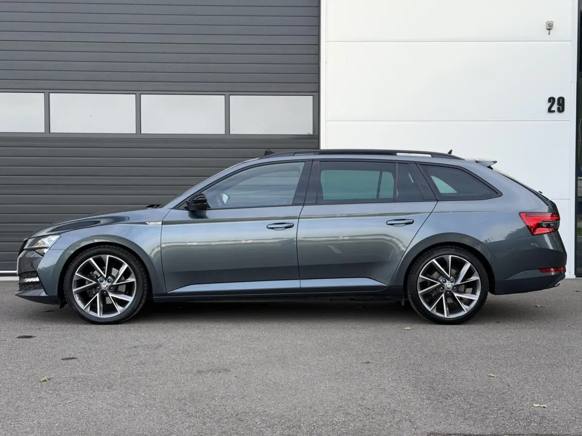 1.4 TSI iV Sportline Business Panodak | Ambient
