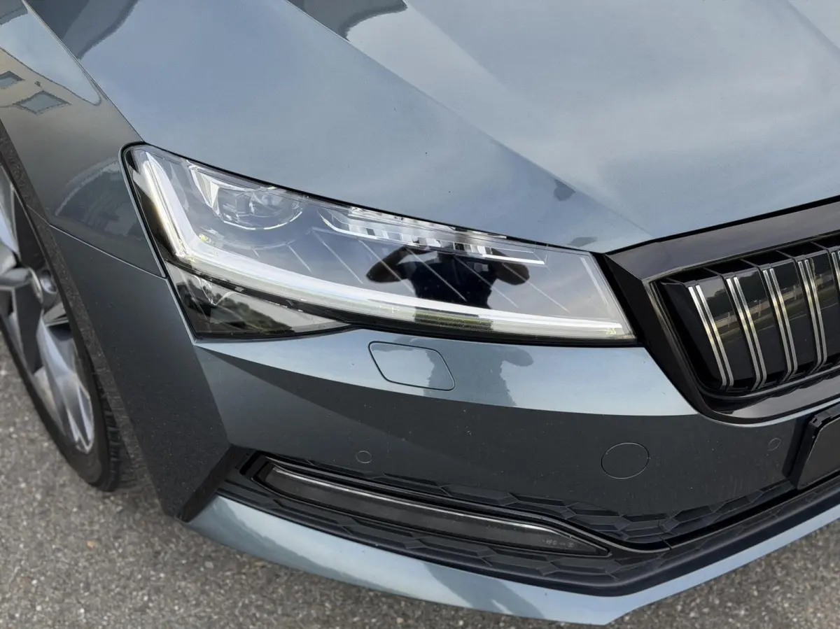 1.4 TSI iV Sportline Business Panodak | Ambient