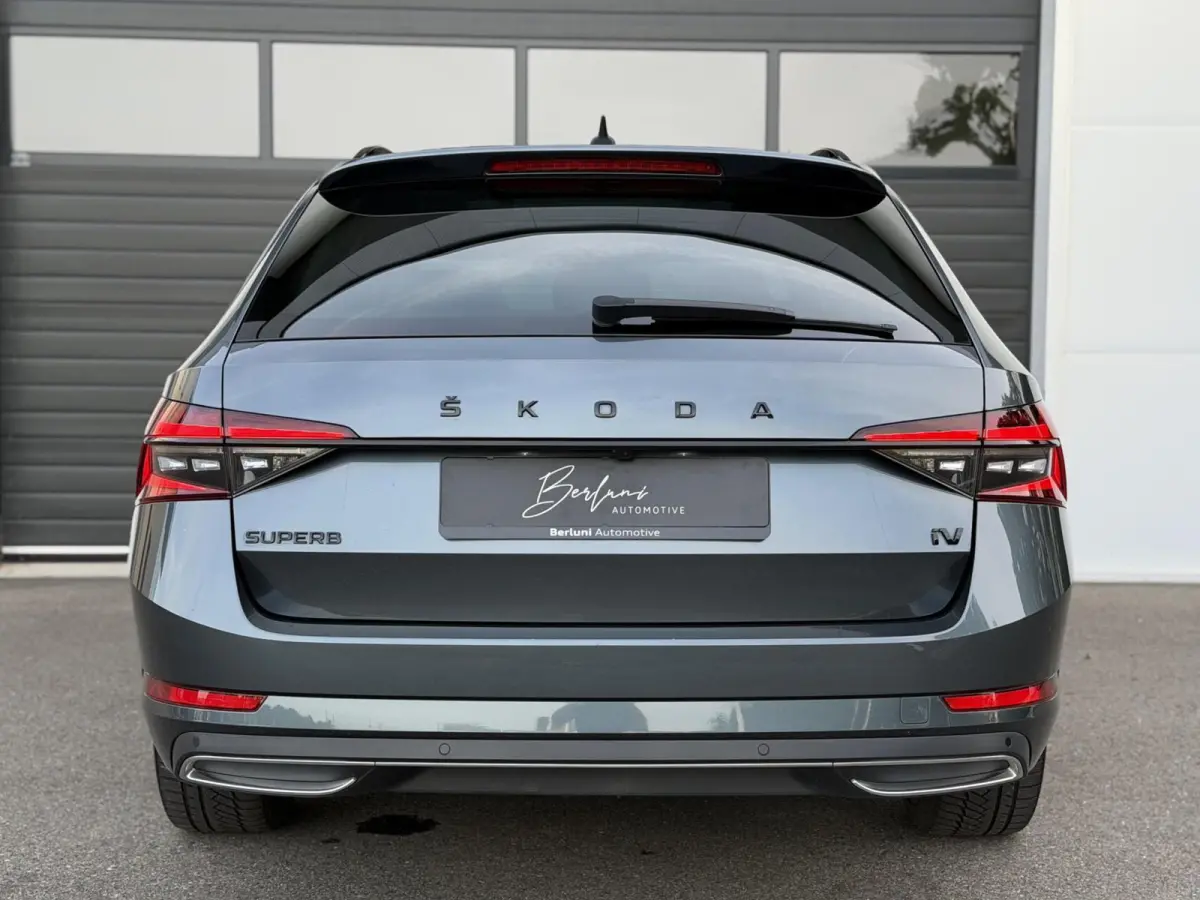 1.4 TSI iV Sportline Business Panodak | Ambient