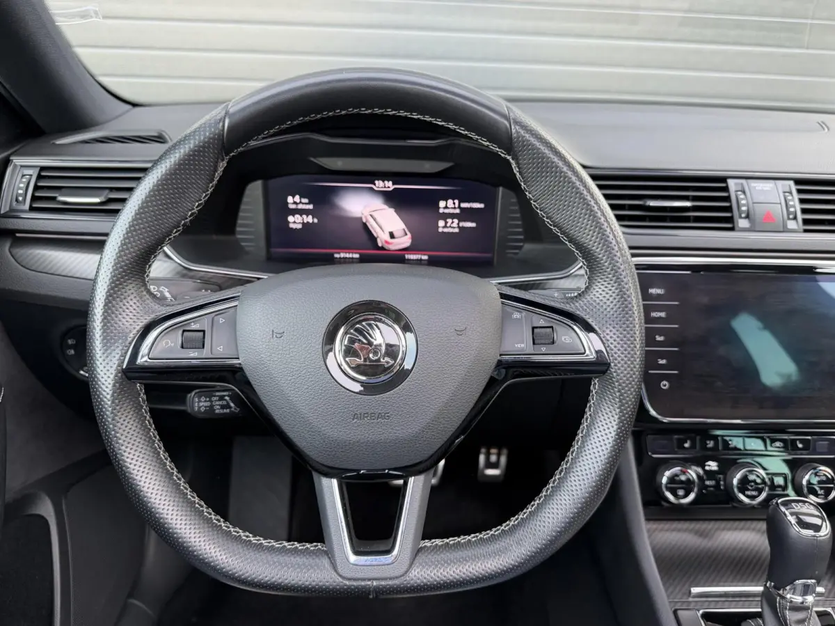 1.4 TSI iV Sportline Business Panodak | Ambient