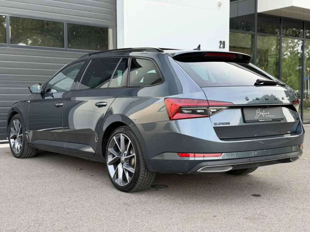 1.4 TSI iV Sportline Business Panodak | Ambient