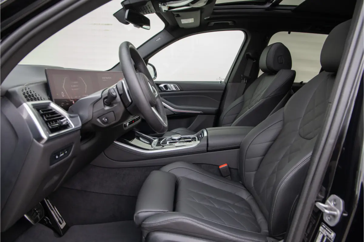 xDrive50e M-Sport , Pano, Innovation, Harman-Kardon, Head-up, 22" 2026