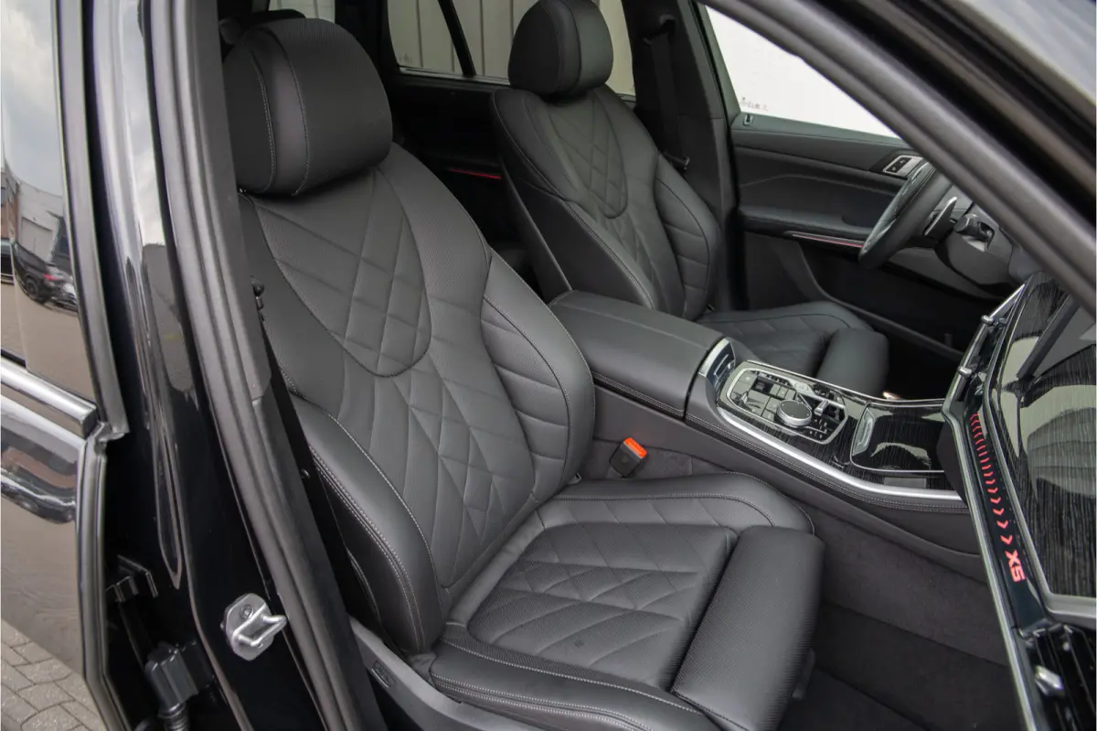 xDrive50e M-Sport , Pano, Innovation, Harman-Kardon, Head-up, 22" 2026