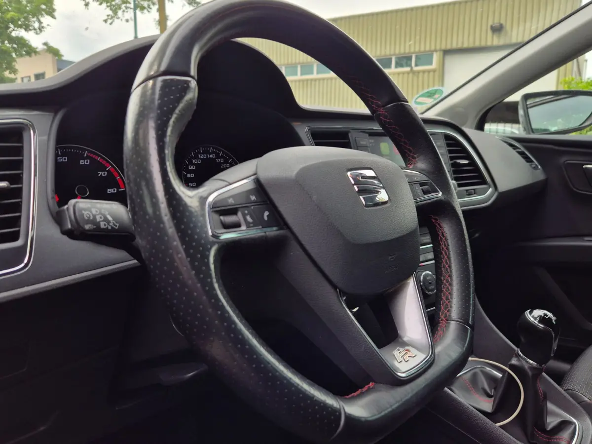 FR 1.4 TSI X-PERIENCE Connect CarPlay LED Cruise 100% NAP 4 Season 17inch LM Velgen NEW RIEM 1.4 TSI X-PERIENCE