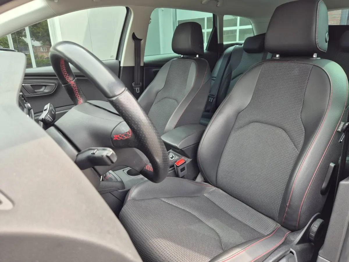 FR 1.4 TSI X-PERIENCE Connect CarPlay LED Cruise 100% NAP 4 Season 17inch LM Velgen NEW RIEM 1.4 TSI X-PERIENCE