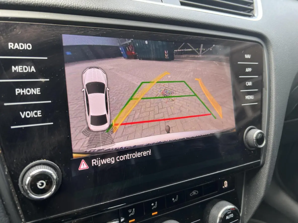 1.0 TSI | Automaat | Camera | Airco | Apk |