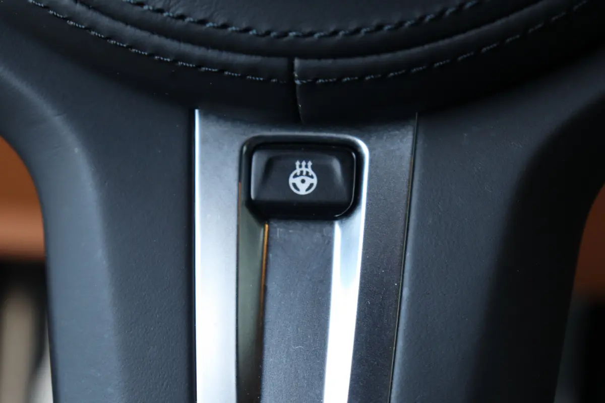 420I 184PK HIGH EXECUTIVE M-SPORT AUTOMAAT / NAVI / LEDER / FULL-LED / CLIMA / PDC / 18" LMV / CAMERA / PANO. DAK / KEYLESS / M-SPORT SEATS / HARMAN KARDON / WEGKLAP. TREKHAAK / WINTERPAKKET