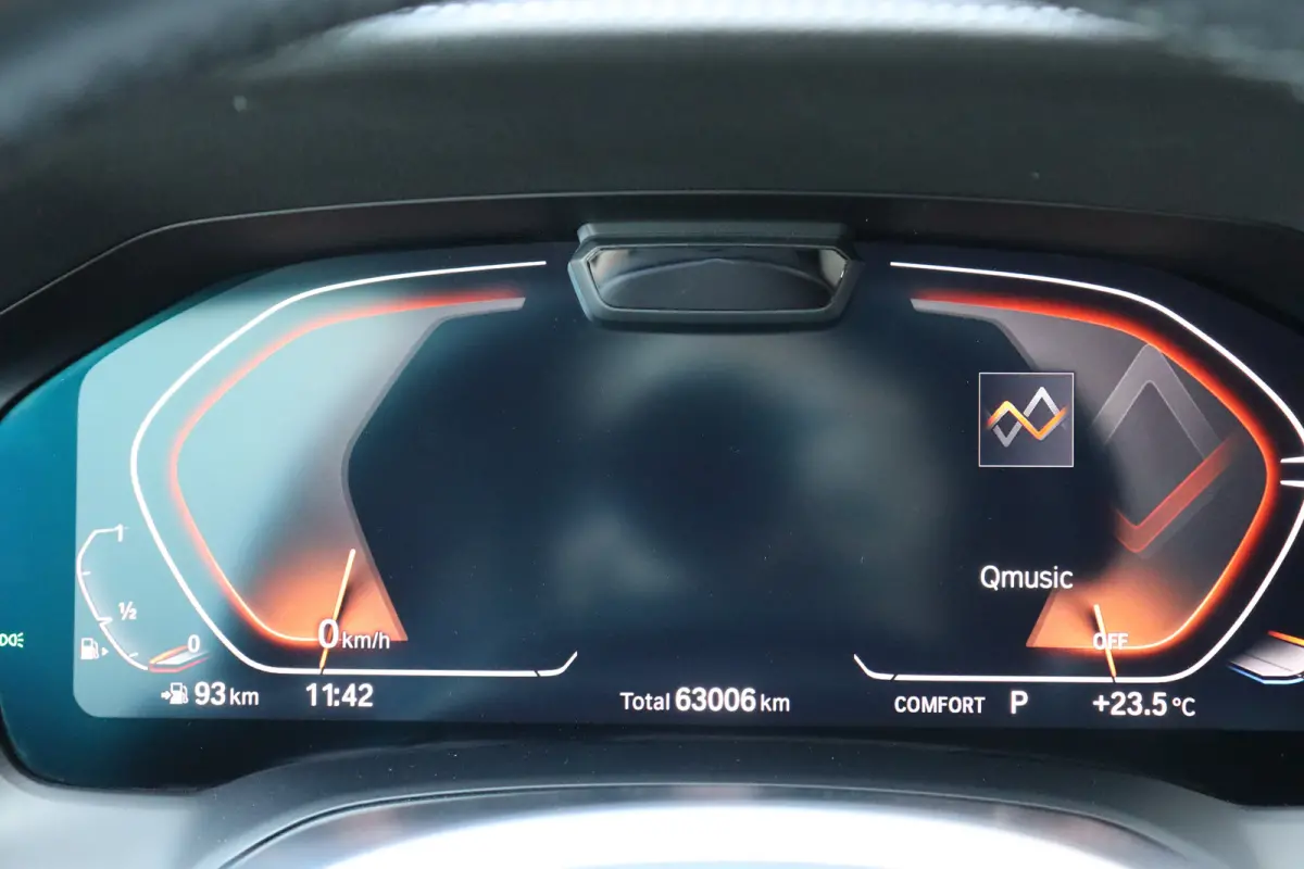 420I 184PK HIGH EXECUTIVE M-SPORT AUTOMAAT / NAVI / LEDER / FULL-LED / CLIMA / PDC / 18" LMV / CAMERA / PANO. DAK / KEYLESS / M-SPORT SEATS / HARMAN KARDON / WEGKLAP. TREKHAAK / WINTERPAKKET