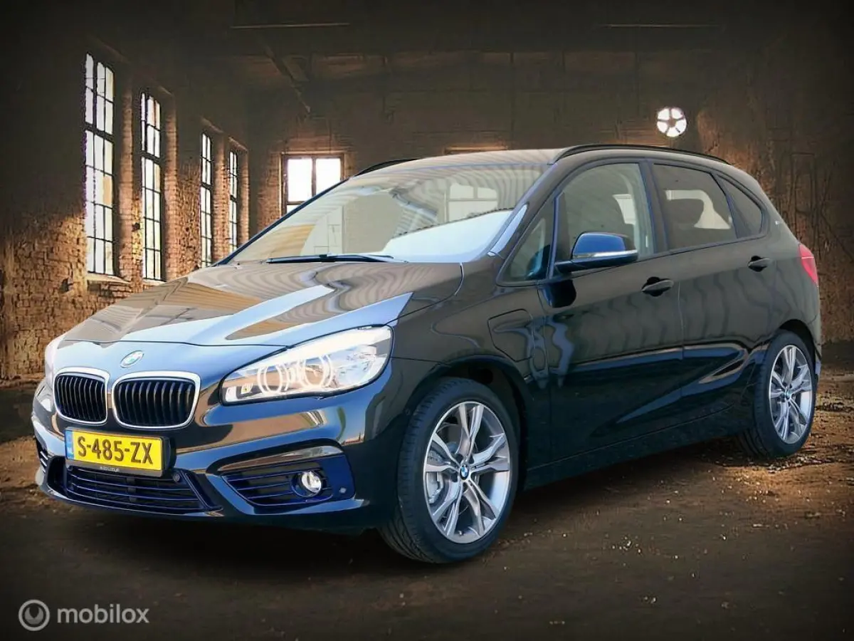 225XE Sport Line - leer - LED - 18 inch
