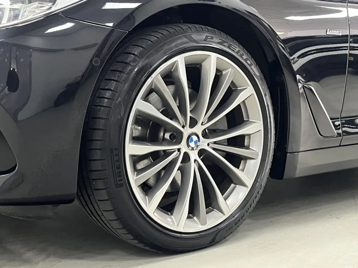 520d High Executive*DAKJE*HUD*CRUISE*NAVI.PROF*LED