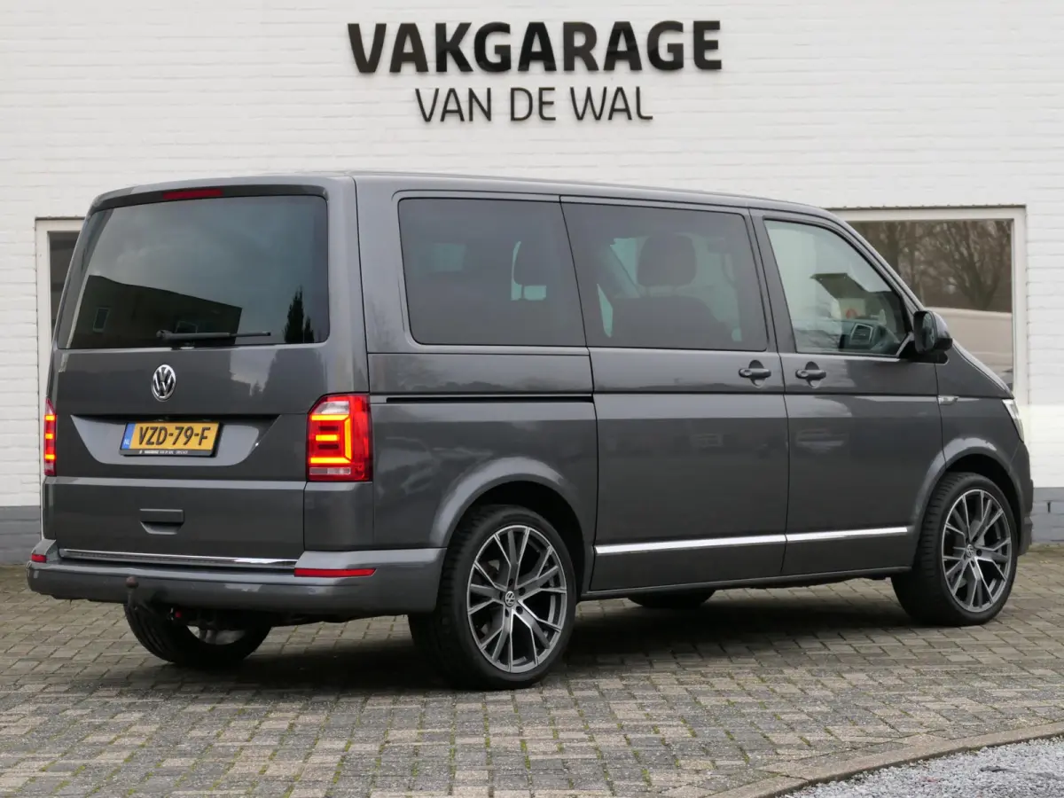 Multivan 2.0 TDI L1H1 Highline | Elektrische alcantara stoelen | Apple-/Android Carplay | ACC | Trekhaak | Standkachel | Achteruitrijcamera