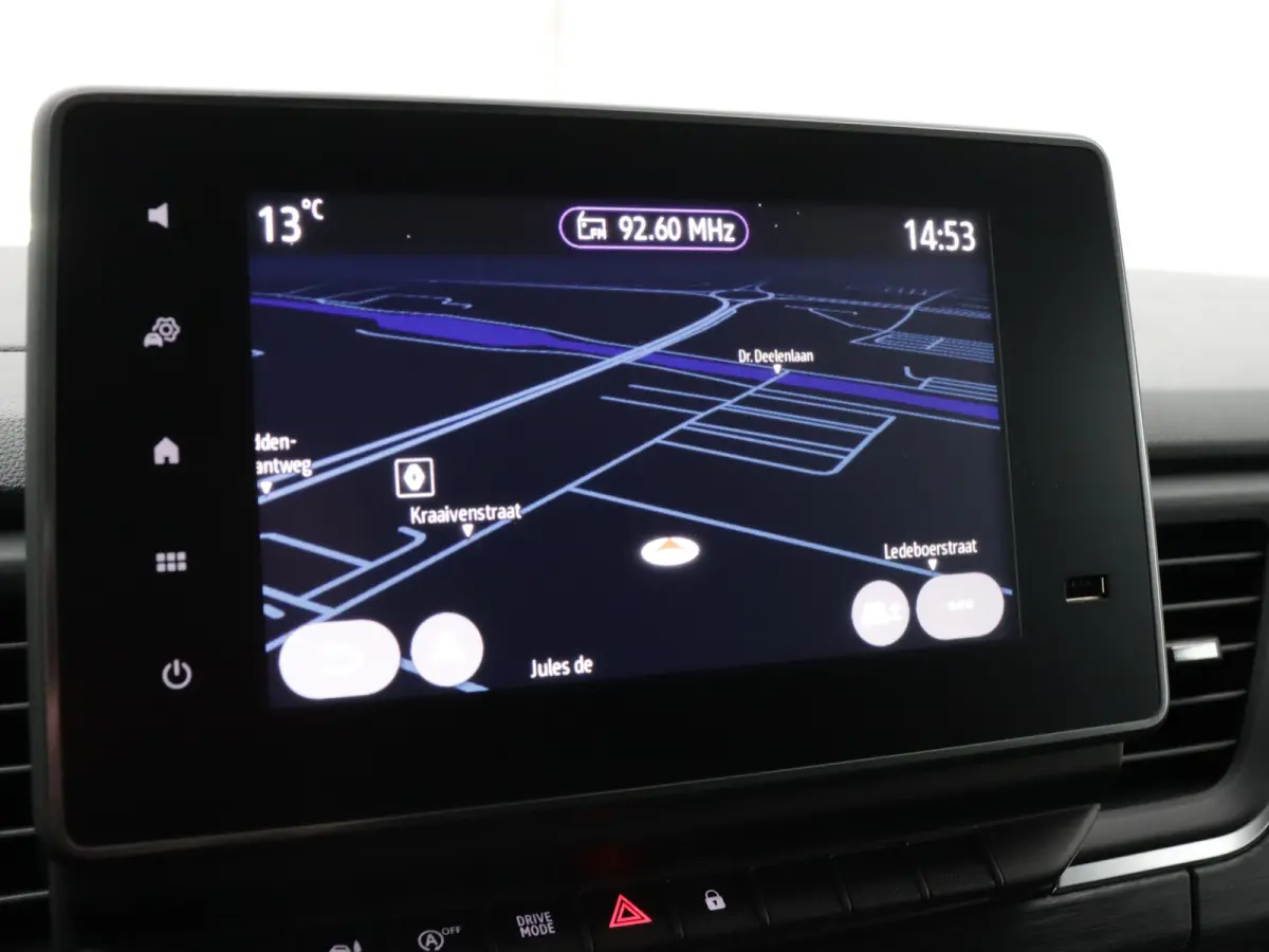 170PK L2H1 | 2 SCHUIFDEUREN | Luxe | DC DUBBEL CABINE BLACK EDITION | FULL OPTION | NAVIGATIE | CAMERA | KEYLESS | PARKEERSENSOREN