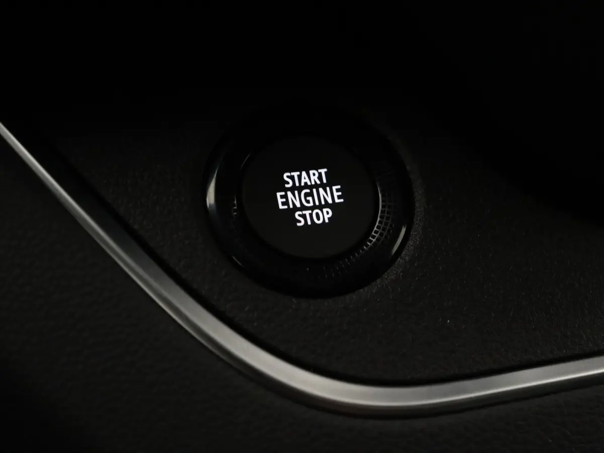 170PK L2H1 | 2 SCHUIFDEUREN | Luxe | DC DUBBEL CABINE BLACK EDITION | FULL OPTION | NAVIGATIE | CAMERA | KEYLESS | PARKEERSENSOREN