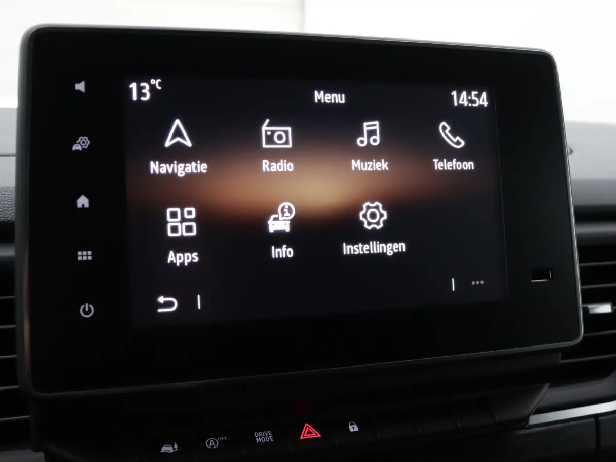 170PK L2H1 | 2 SCHUIFDEUREN | Luxe | DC DUBBEL CABINE BLACK EDITION | FULL OPTION | NAVIGATIE | CAMERA | KEYLESS | PARKEERSENSOREN