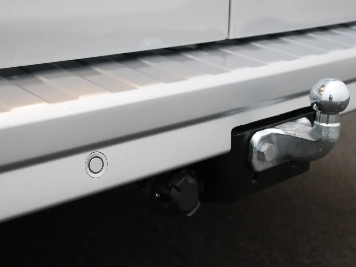 170PK L2H1 | 2 SCHUIFDEUREN | Luxe | DC DUBBEL CABINE BLACK EDITION | FULL OPTION | NAVIGATIE | CAMERA | KEYLESS | PARKEERSENSOREN