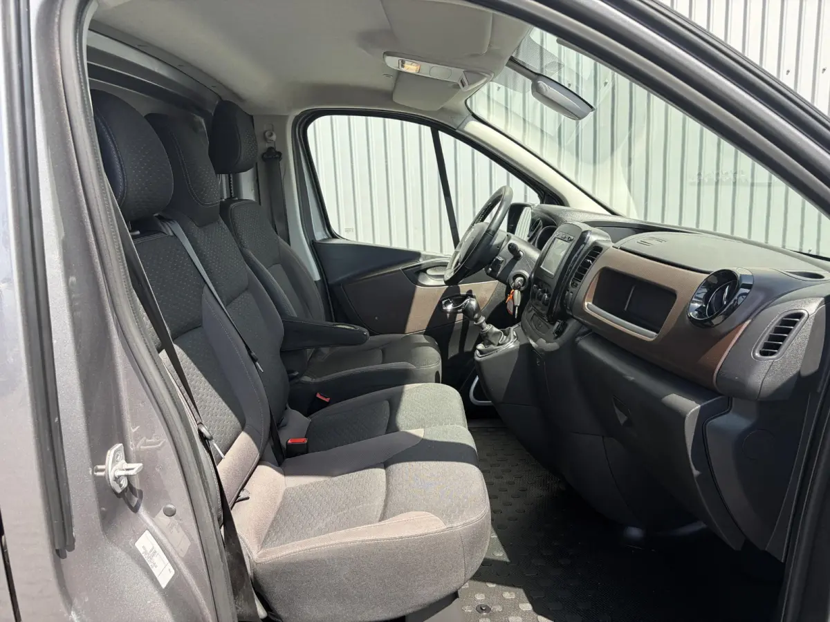 1.6 L1H1 SX*145PK*NAVI*A/C*CRUISE*3PERS*CAMERA*TEL