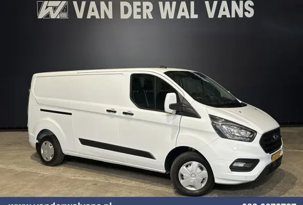 2.0 TDCI L2H1 Euro6 Airco | Camera | Apple Carplay | Android Auto | LED | Cruisecontrol Parkeersensoren, verwarmde voorruit, Bijrijdersbank, 2800kg trekvermogen
