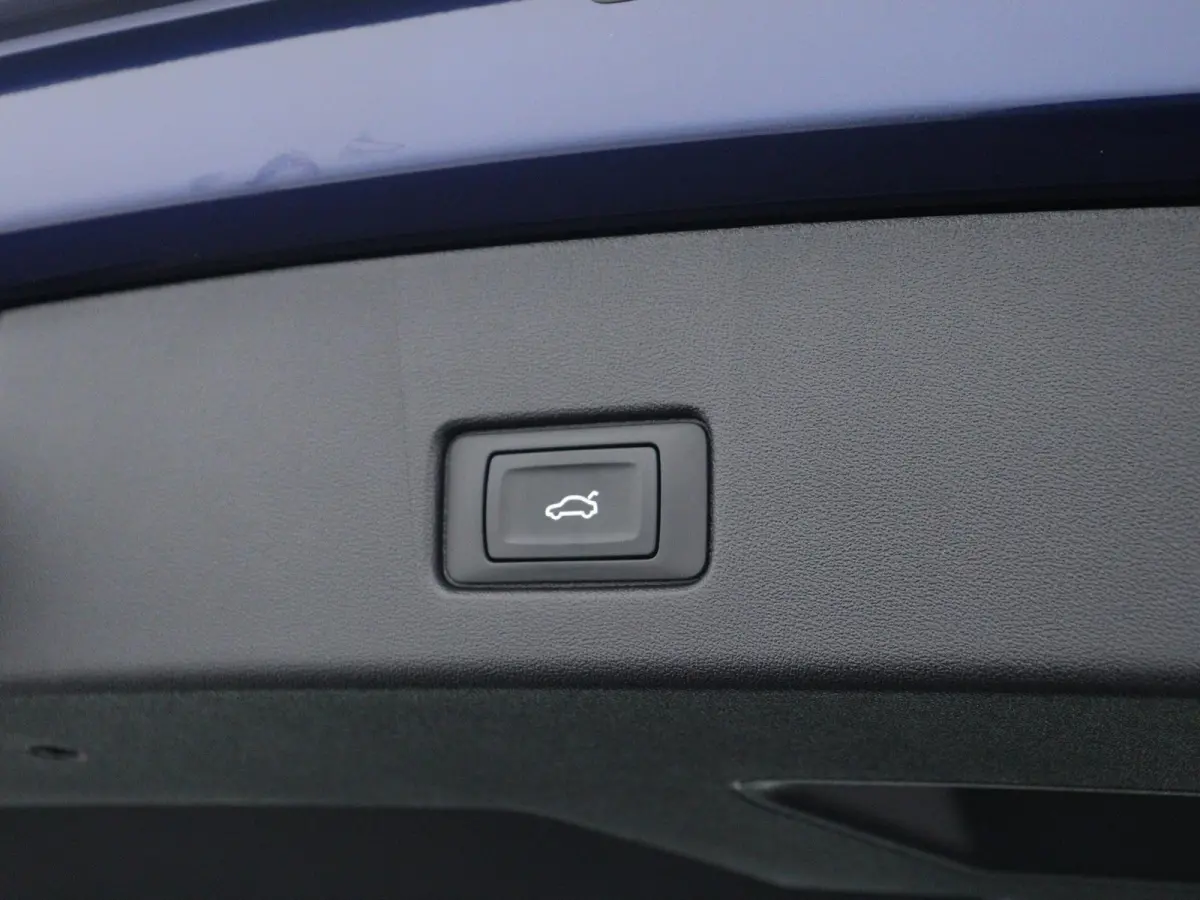 40 Advanced edition 82 kWh 204 PK | Navigatie | Audi soundsystem | Stoelverwarming | Apple CarPlay/Android Auto | Ambiant Lichtpakket | Sportstoelen | Parkeerhulp achter |