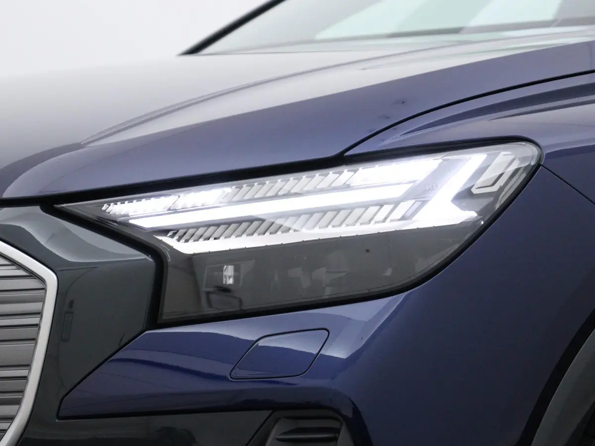 40 Advanced edition 82 kWh 204 PK | Navigatie | Audi soundsystem | Stoelverwarming | Apple CarPlay/Android Auto | Ambiant Lichtpakket | Sportstoelen | Parkeerhulp achter |