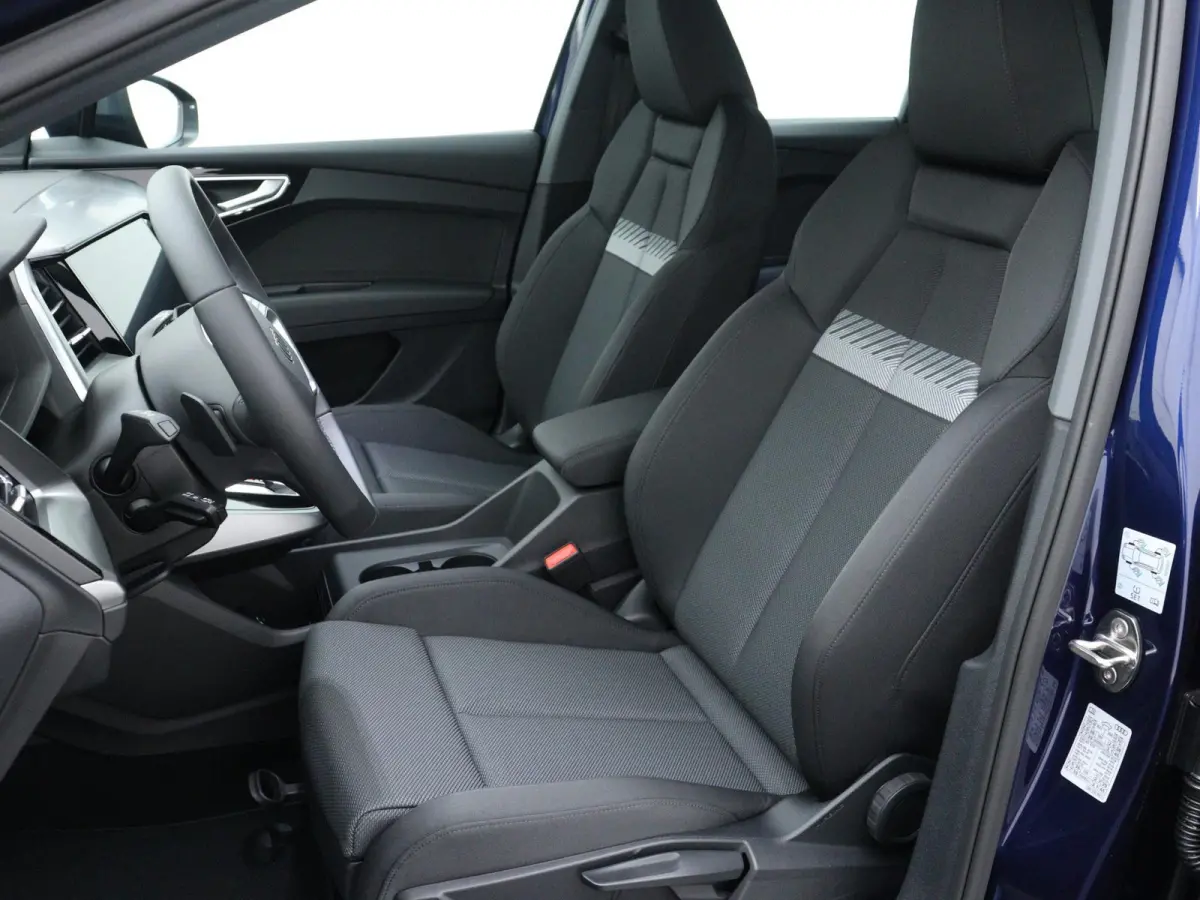 40 Advanced edition 82 kWh 204 PK | Navigatie | Audi soundsystem | Stoelverwarming | Apple CarPlay/Android Auto | Ambiant Lichtpakket | Sportstoelen | Parkeerhulp achter |